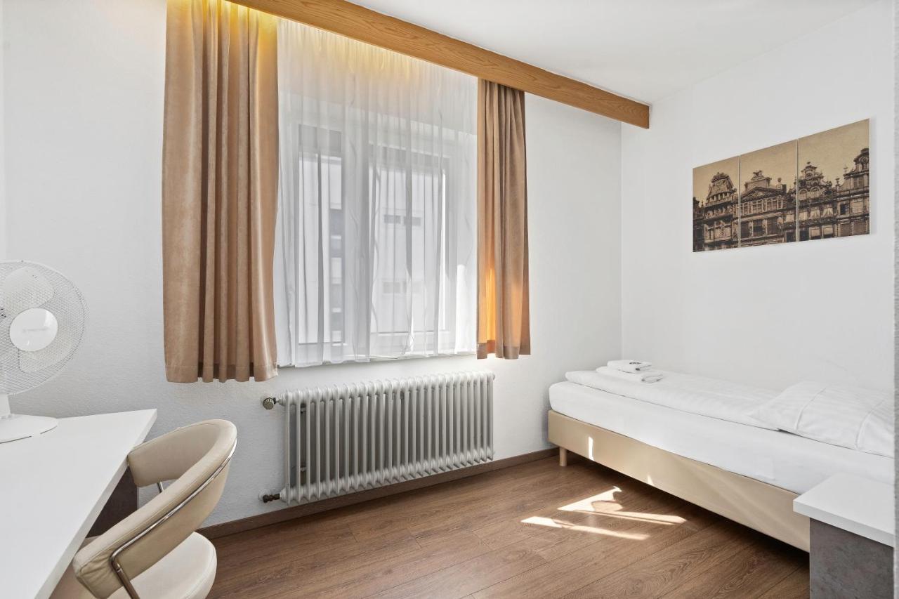 Hotel Adler FDH Exteriör bild